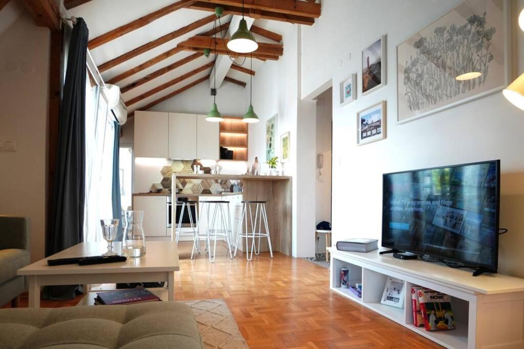 Modern Loft With Balcony In The Heart Of Sofia 아파트 외부 사진